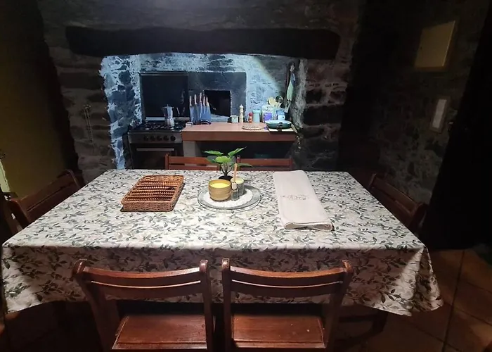 Holiday home Tranquilidade Em Mar E Montanha Arco da Calheta (Madeira)